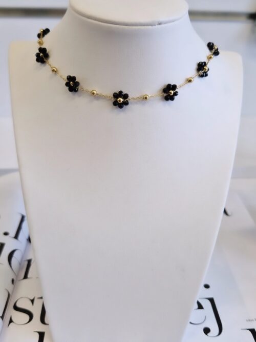 Naszyjnik czarne kwiaty 1111