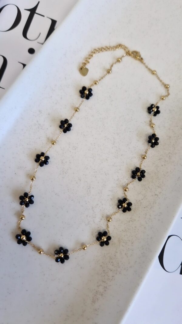 Naszyjnik czarne kwiaty 1111
