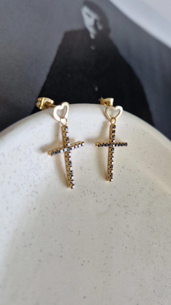 kolczyki krzyżyki czarne 1139